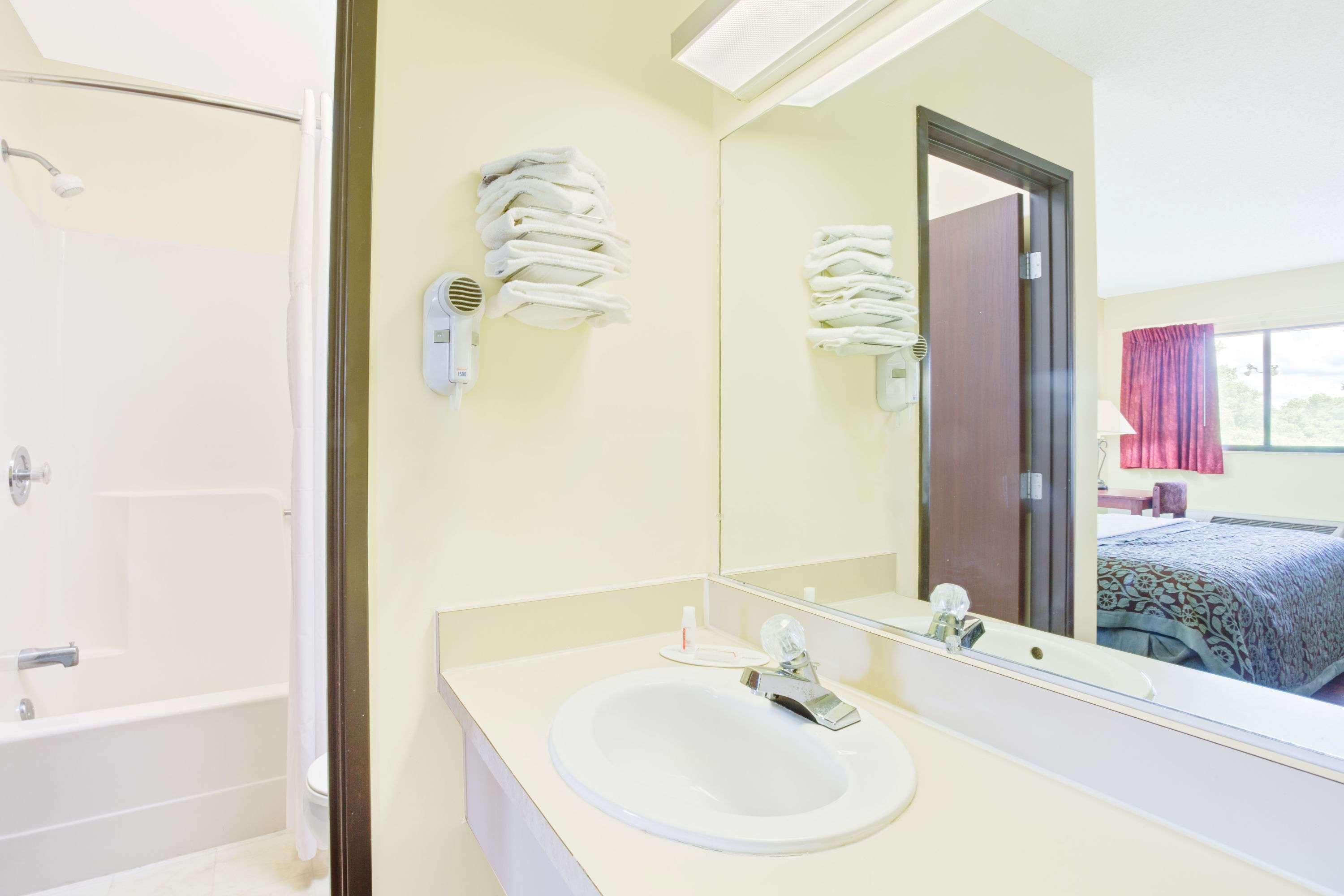 Days By Wyndham Hotel 2*